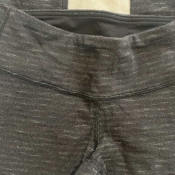 Lululemon crop leggings - Picture 3 of 5